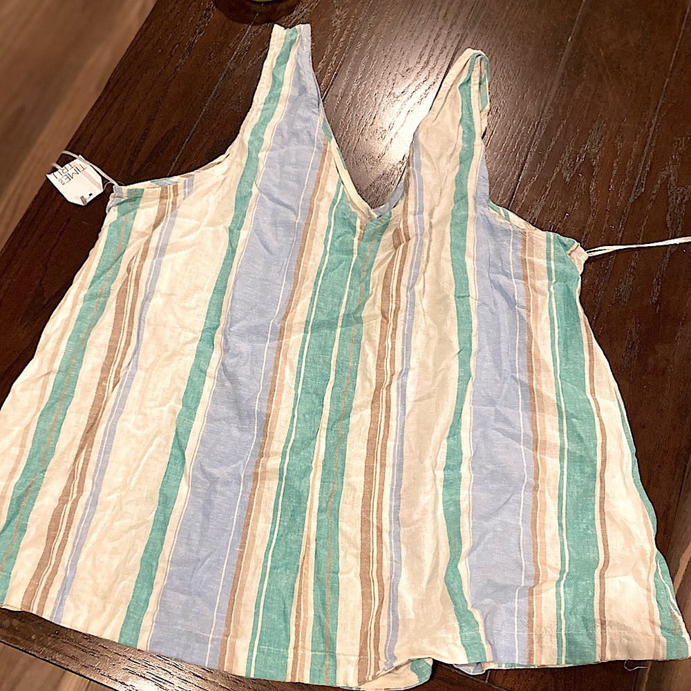STRIPED TOP - NWT - Picture 1 of 2